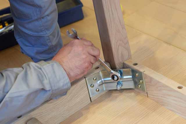 家具組み立て、調整